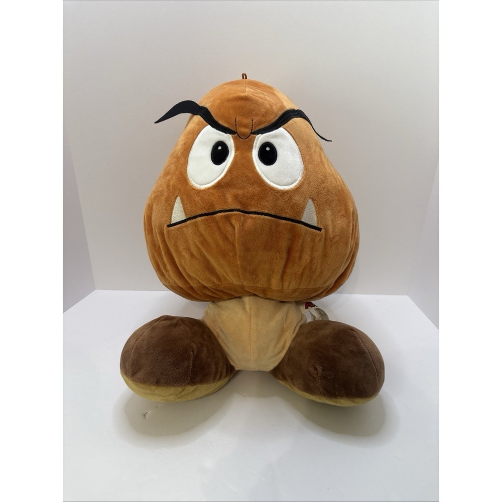 LE‎ Super Mario Bros. Plush Toy Goomba Big Size 16"  TOMY Club Mocchi-Mocchi GUC